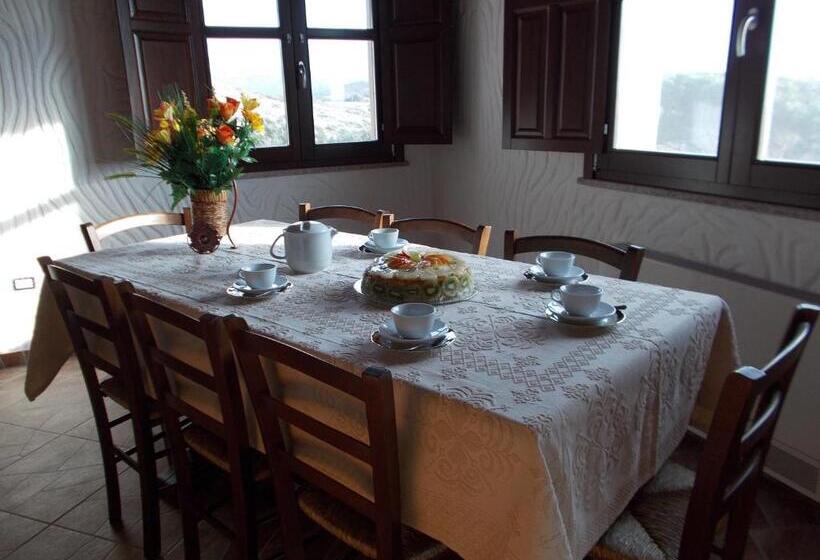 חדר סטנדרט עם מיטת קינג, Agriturismo La Fillirea