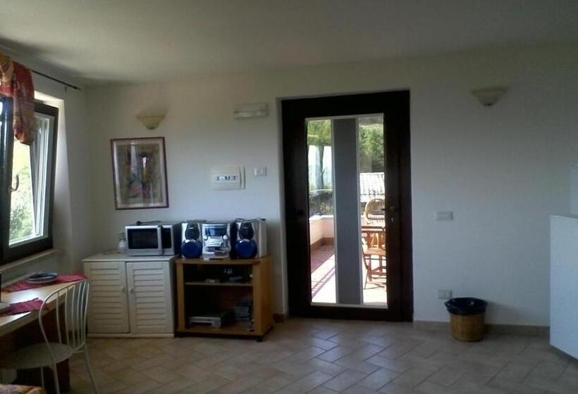 סוויטת ג'וניור עם טרסה, Cominium Benessere