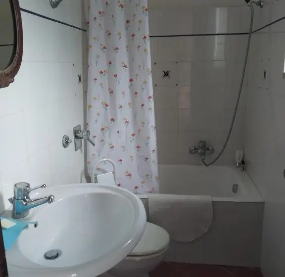 Villa 1 Makuuhuone, Cominium Benessere