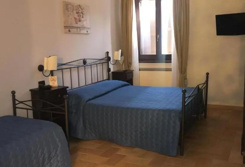 اتاق استاندارد چهار تخته, Il Pianaccio