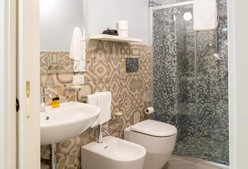 اتاق سوپریور چهار تخته, Residenza Cavour