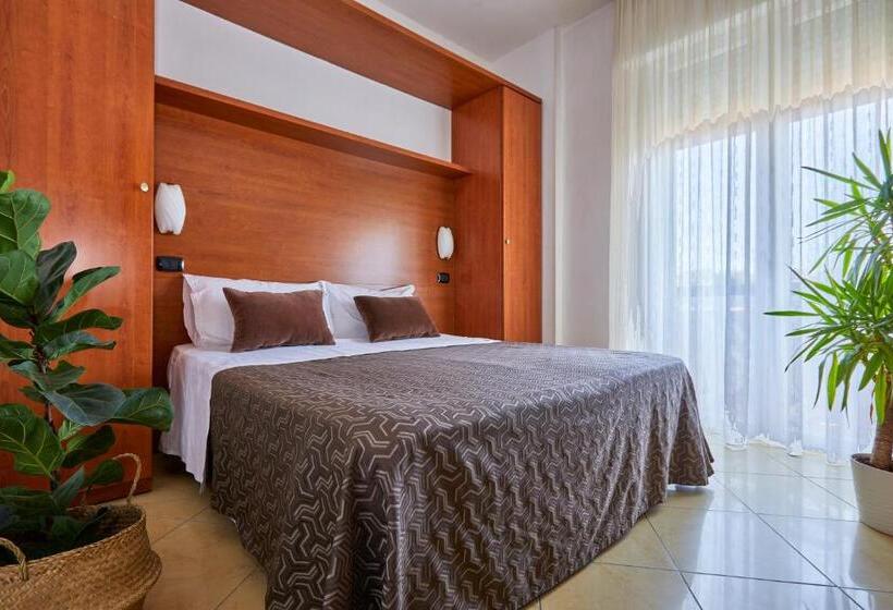 آپارتمان 1 خوابه با بالکن, Residence Fellini