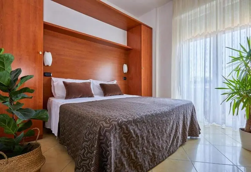 آپارتمان 1 خوابه با بالکن, Residence Fellini