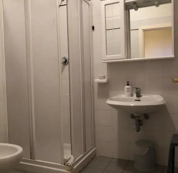 Standard-huone Puutarhanäkymä, Agriturismo Azienda Agricola La Roccaia