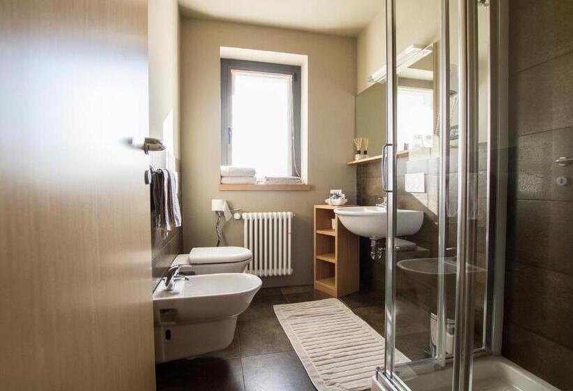 اتاق استاندارد با بالکن, La Bicoque