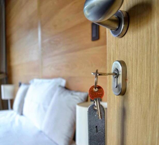 اتاق استاندارد, La Bicoque