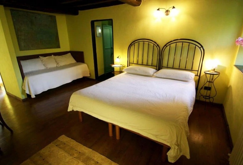 غرفة قياسية ثلاثية مطلة علي الحديقة, Agriturismo Casa Del Bosco