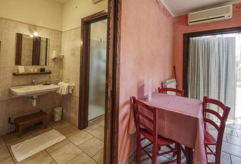 デラックスルーム, Cascina La Commenda