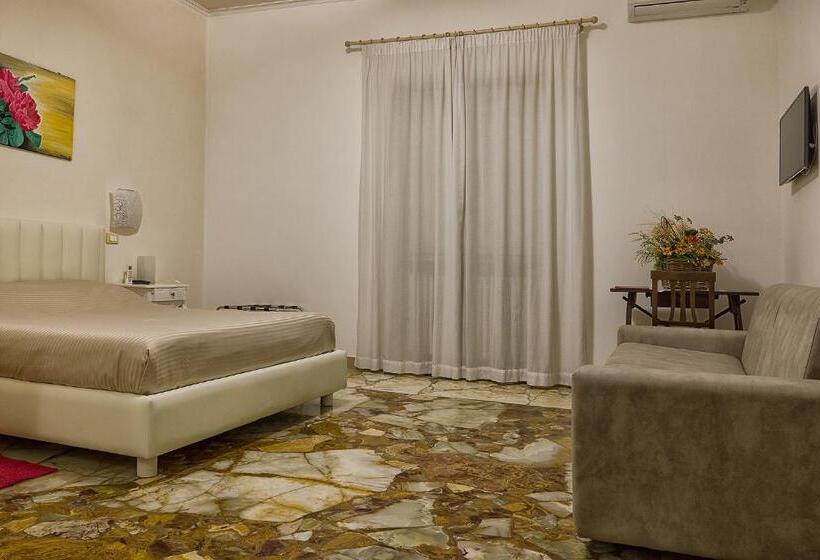 سوییت, Il Giardino Di Flora   Piscina & Jacuzzi