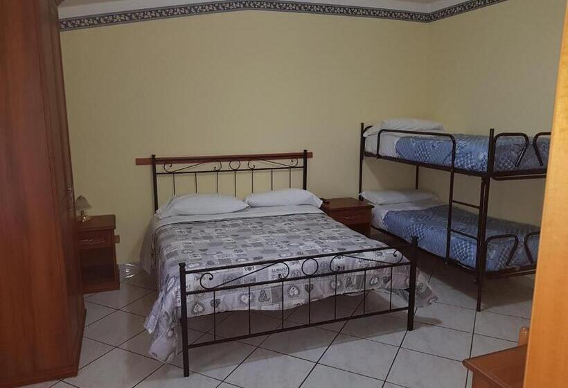 Номер Стандарт Трехместный, Agriturismo La Selva