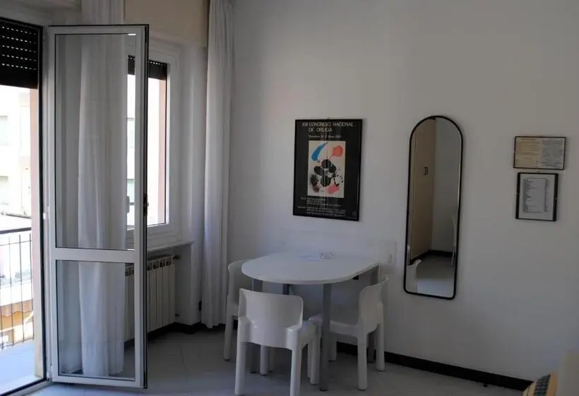 استودیوی استاندارد, Residence Principi Di Piemonte