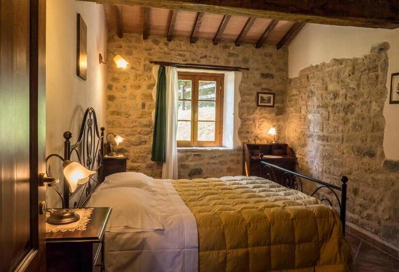 اتاق خانوادگی, Agriturismo Monte Acuto