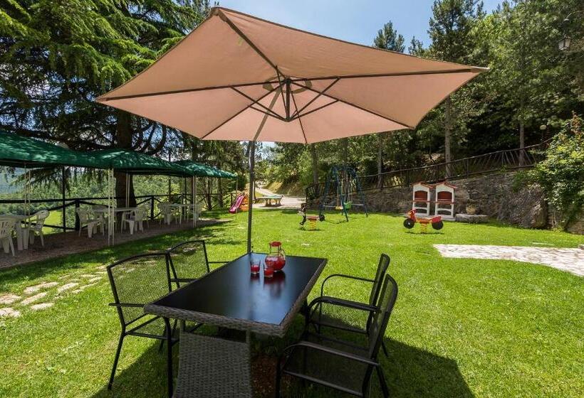 Полулюкс, Agriturismo Monte Acuto