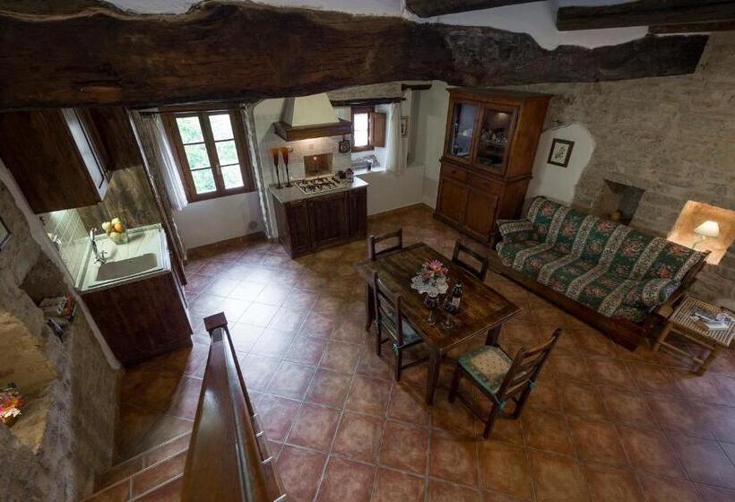 سوییت لوکس, Agriturismo Monte Acuto