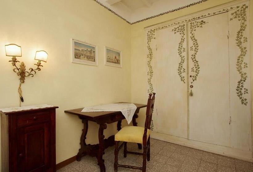 דירת 4 חדרים, Fattoria Di Camporomano