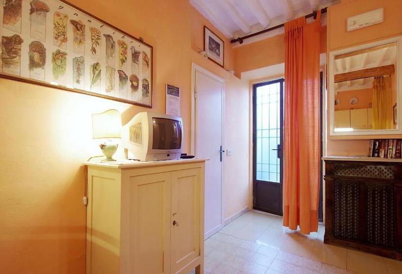 דירת חדר, Fattoria Di Camporomano