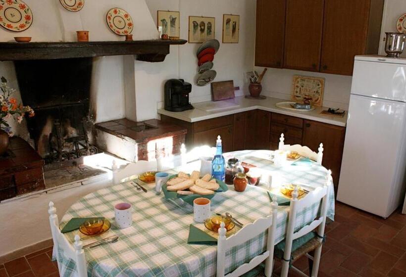 דירת 4 חדרים, Fattoria Di Camporomano