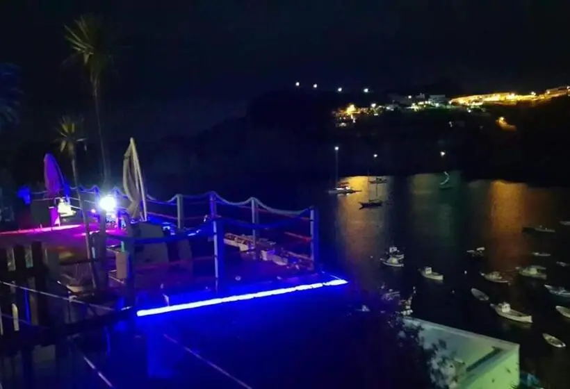 آپارتمان 1 خوابه با تراس, L'incanto Di Cala Feola