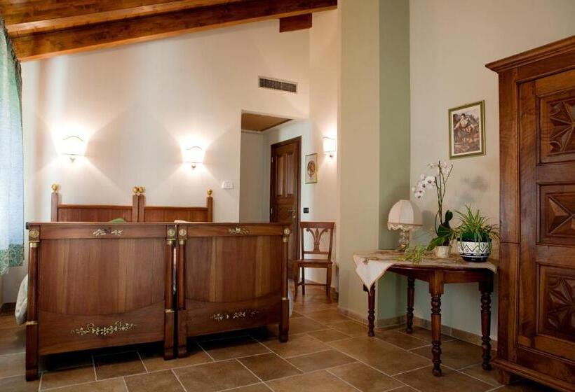 سوییت با چشم‌انداز کوه, A  La Table Du Sommelier Chambres D Hôtes & Restaurant