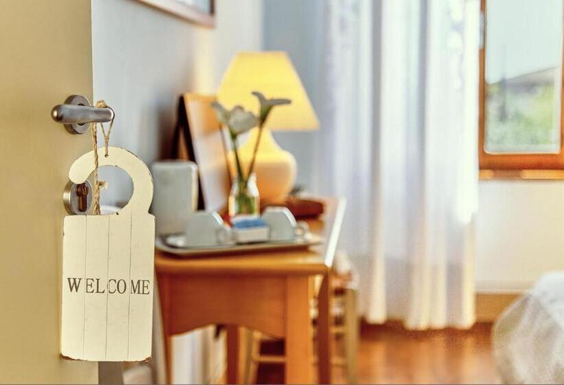 Номер Deluxe Вид на Сад, B&b Daria   Deb S Monticchiello