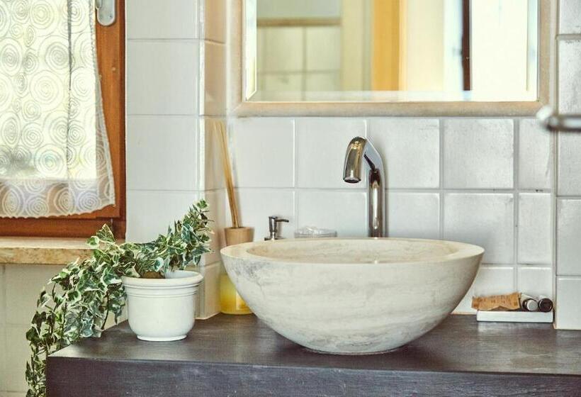 חדר דלוקס נוף לגינה, B&b Daria   Deb S Monticchiello