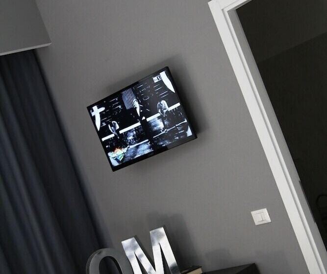 Четырехместный Номер Superior, Om Palace