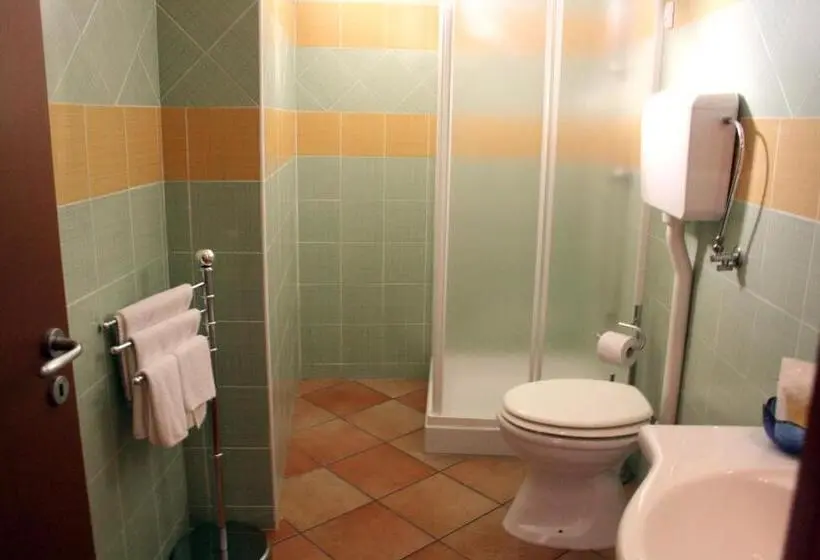 Quarto Quádruplo Estandar, Splash S Rooms