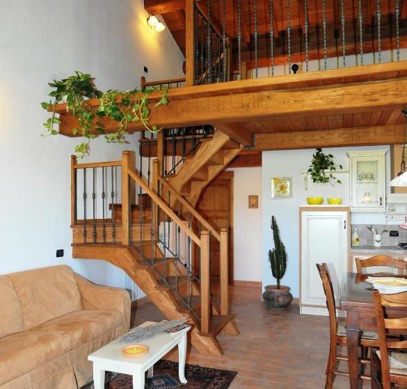 דירת שני חדרים עם מרפת, Agriturismo Santa Veronica