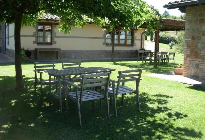 Huoneisto 1 Makuuhuone, Agriturismo Santa Veronica