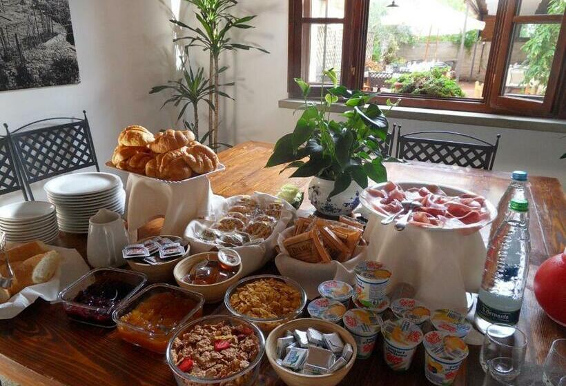 Четырехместный Номер Стандарт, Fattoria La Steccaia