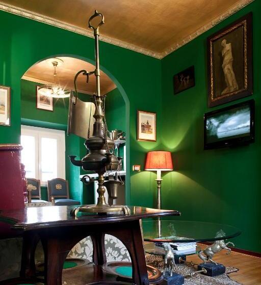 سوئیت جونیور با تراس, Repubblica Di Oz Rooms