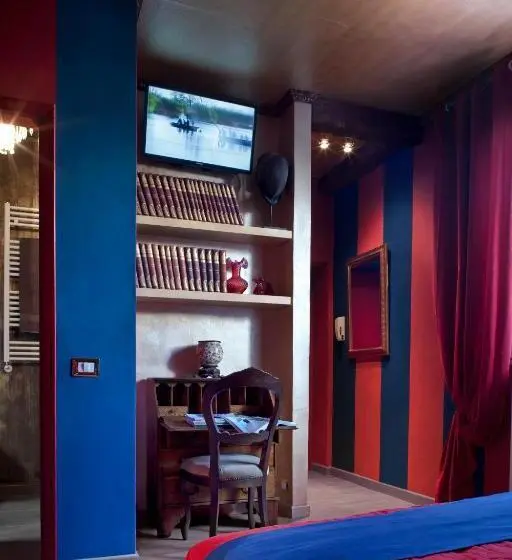 اتاق استاندارد با بالکن, Repubblica Di Oz Rooms