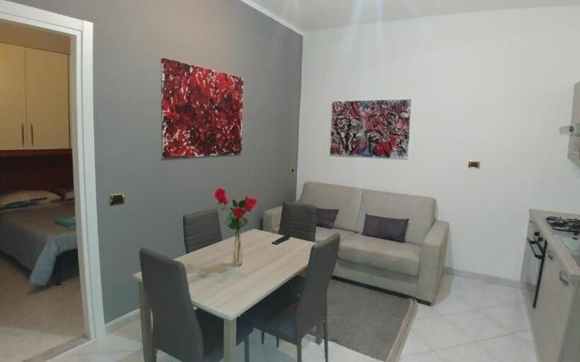 Апартаменты 1 Спальня с Видом, Affittacamere Valchiavenna Foresteria In Tranquilla Villa Signorile Con Comodo Parcheggio Privato