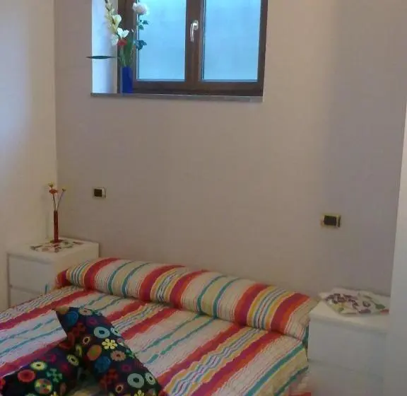 Huoneisto 3 Makuuhuonetta, Affittacamere Valchiavenna Con Parcheggio Privato Sul Posto! Foresteria Lombarda Ad Apprezzata Ges