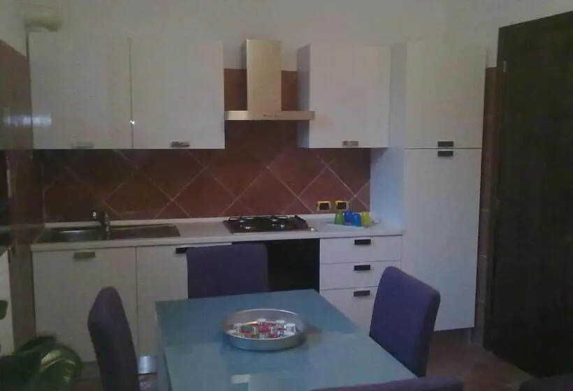 Huoneisto 3 Makuuhuonetta, Affittacamere Valchiavenna Con Parcheggio Privato Sul Posto! Foresteria Lombarda Ad Apprezzata Ges