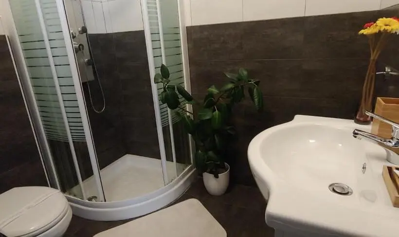 Deluxe-studio, Affittacamere Valchiavenna Con Parcheggio Privato Sul Posto! Foresteria Lombarda Ad Apprezzata Ges