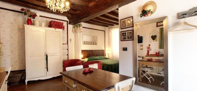 스탠다드 스튜디오, Residence La Pera Bugiarda