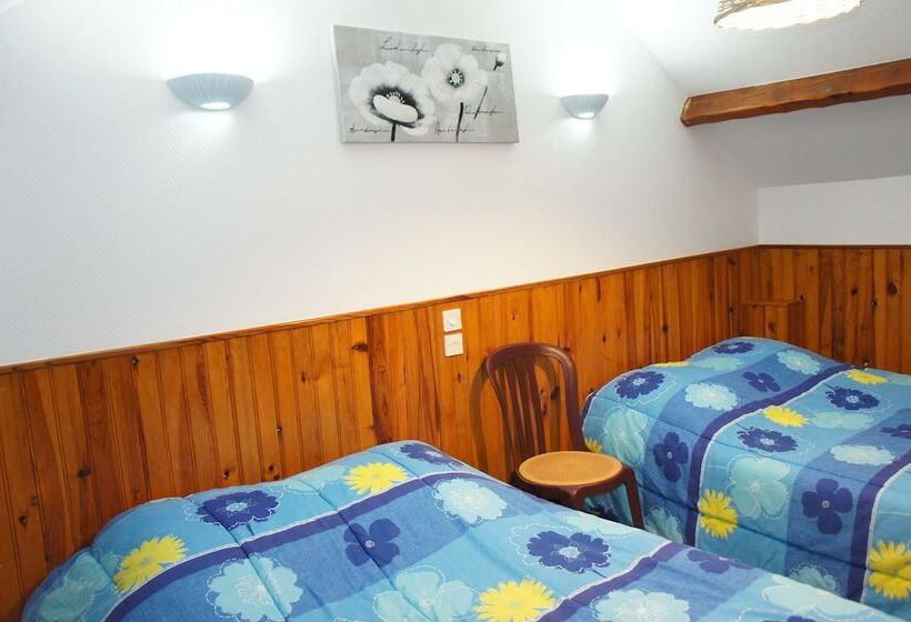 חדר משפחתי, De La Place