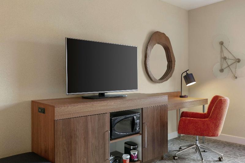 غرفة قياسية سرير كينج, Hampton Inn & Suites Johns Creek