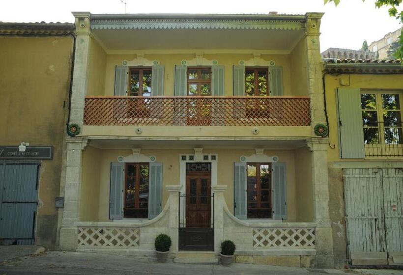 منزل 4 غرف نوم, La Treille Et L'impasse