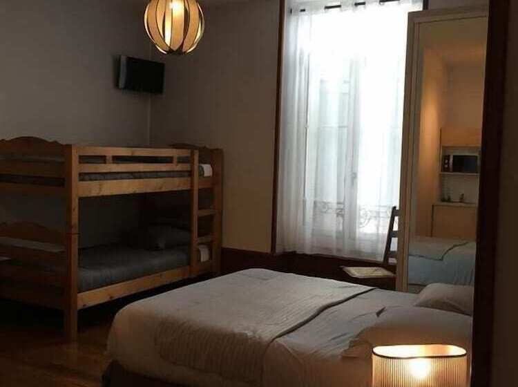 חדר משפחתי, La Villa Esponda