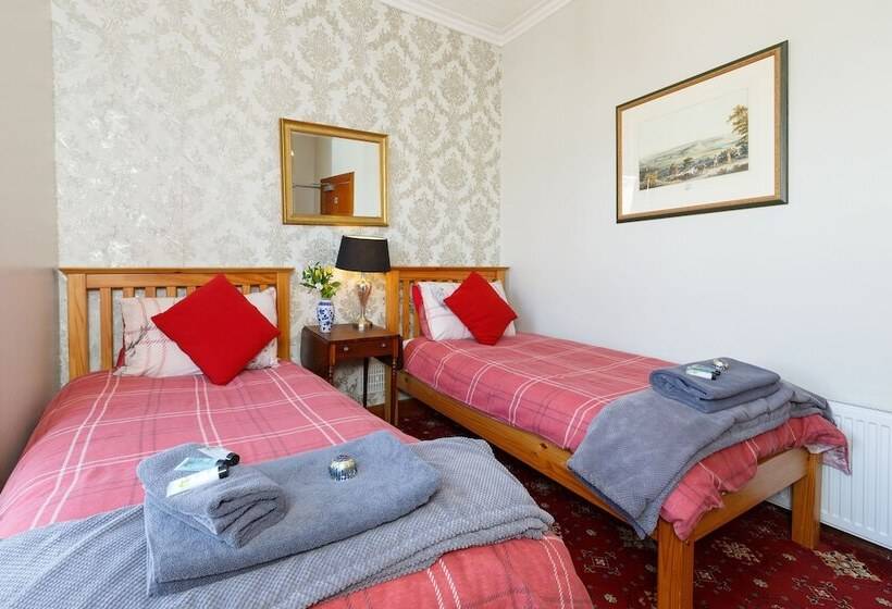 标准房带园景, Castle Walk Bed & Breakfast