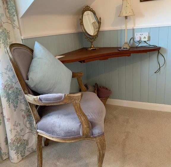 חדר סטנדרט עם מיטת קינג, Dupplin152 Bed And Breakfast