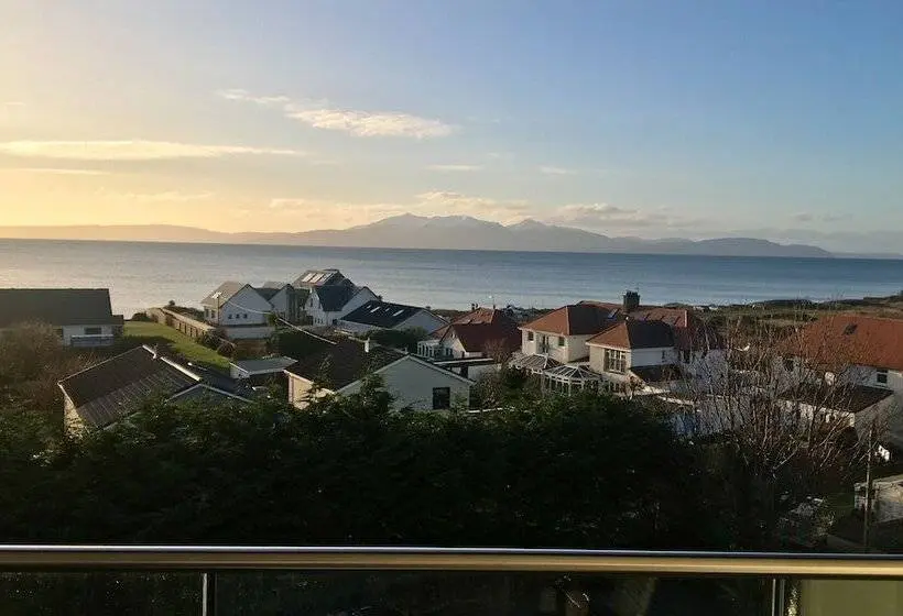 エクゼクティブルーム, Seamill House