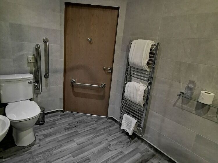 غرفة قياسية لذوى الاحتياجات الخاصة, Seamill House