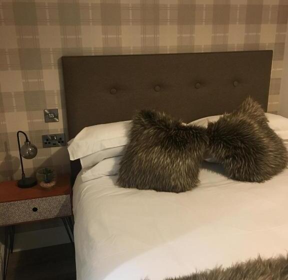 اتاق لوکس, The Torfin