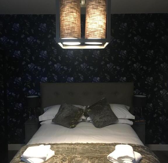 اتاق لوکس با تخت بزرگ, The Torfin