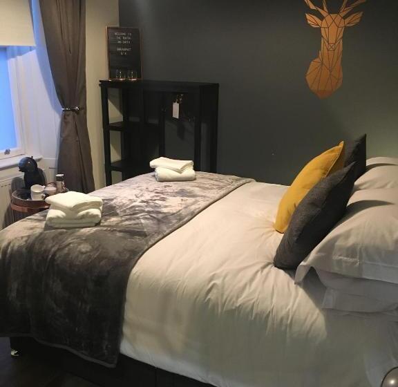 اتاق لوکس با تخت بزرگ, The Torfin