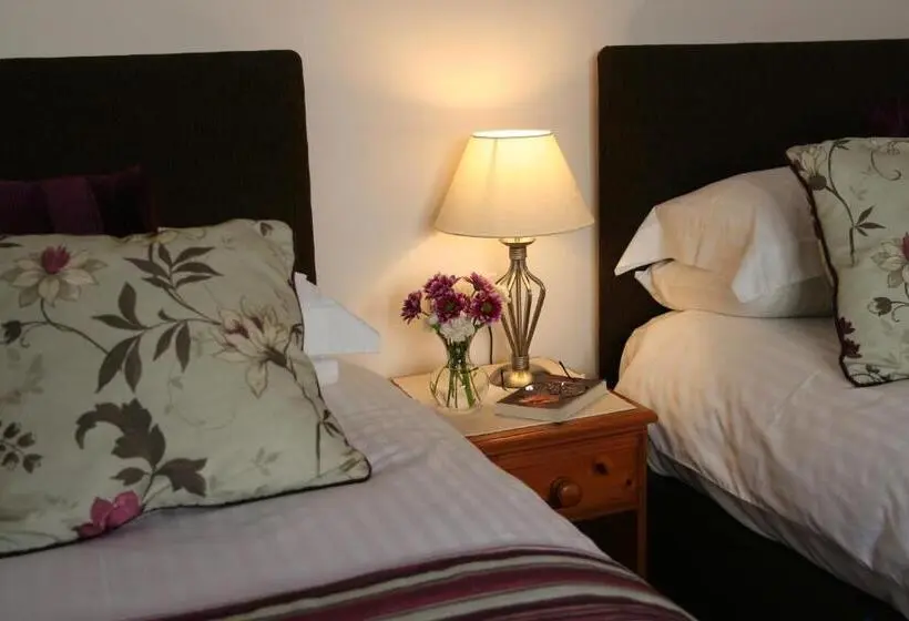 スーペリアールーム, Mandeley Guest House