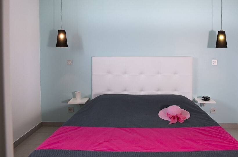 带有一个卧室和海景的高级公寓, Résidence Coté Mer